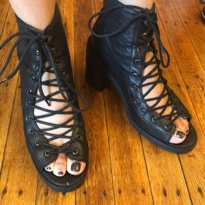 Black Lace-Up Open Chunky Heel